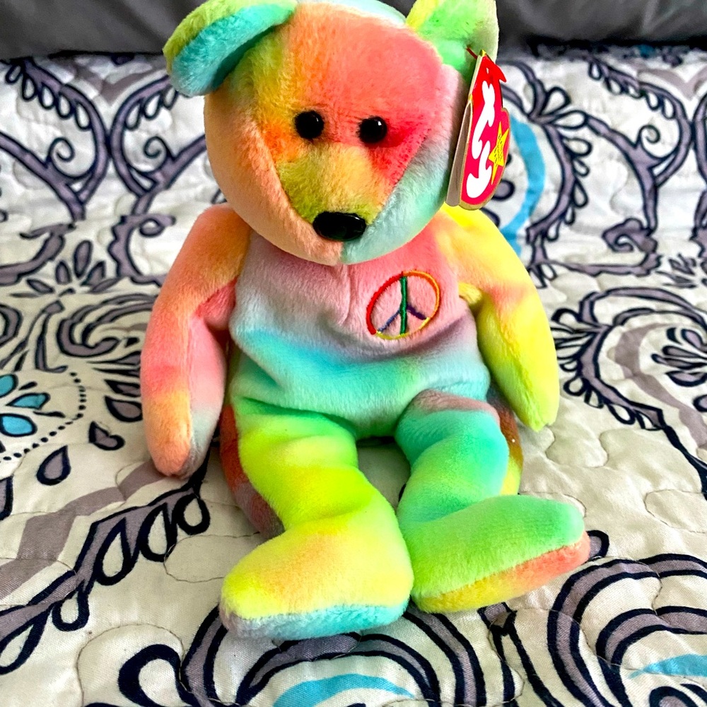 New rare 1996 peace beanie baby collectors item